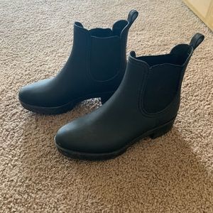 Chelsea boot size 8 rain boot